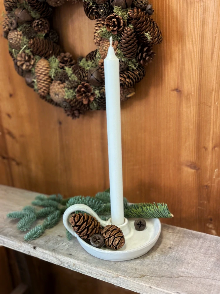 Porcelánový svícen s ouškem 