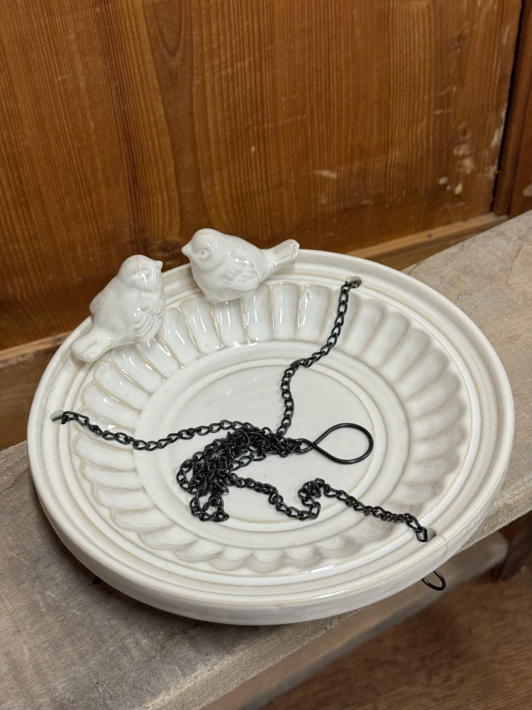 Závěsné porcelánové pítko 