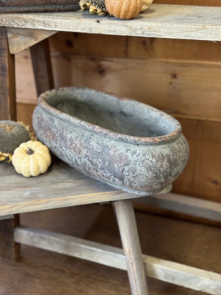 Betonová nádoba oválná - rustikální patina