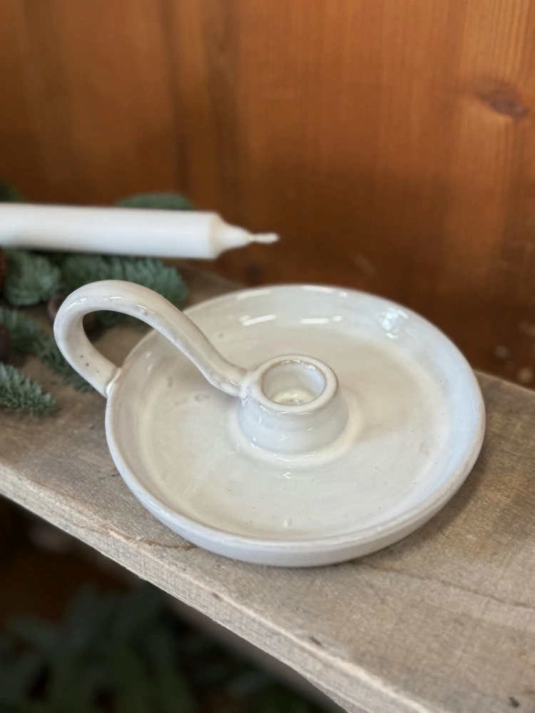 Porcelánový svícen s ouškem 