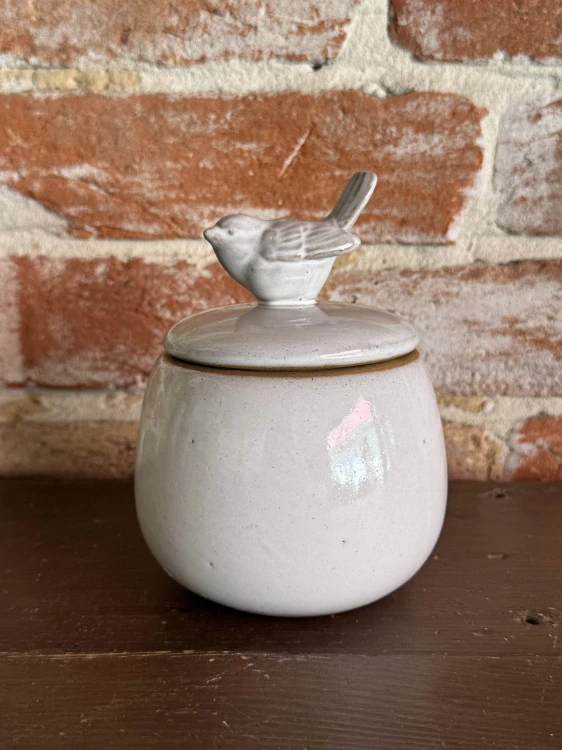 Porcelánová dóza s víčkem