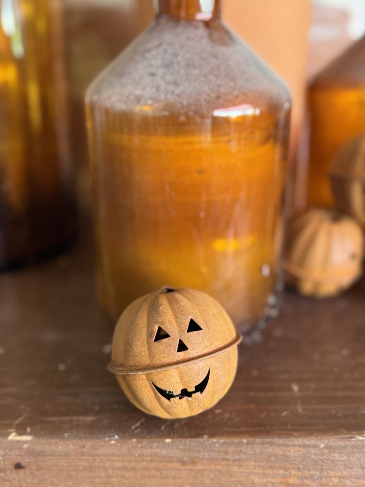 Podzimní rezavá rolnička "Halloween"