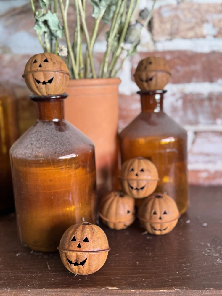 Podzimní rezavá rolnička "Halloween"