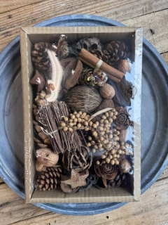 Vánoční sušina mix v boxu 530 g - přírodní