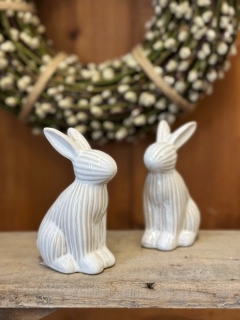 Sedící porcelánový králík 